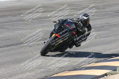 media/Oct-13-2025-Moto Forza (Mon) [[a66d839500]]/3-B Group/Session 2 (Bowl)/